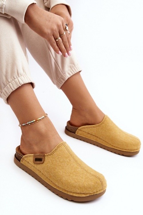Pantoufles – Step in style