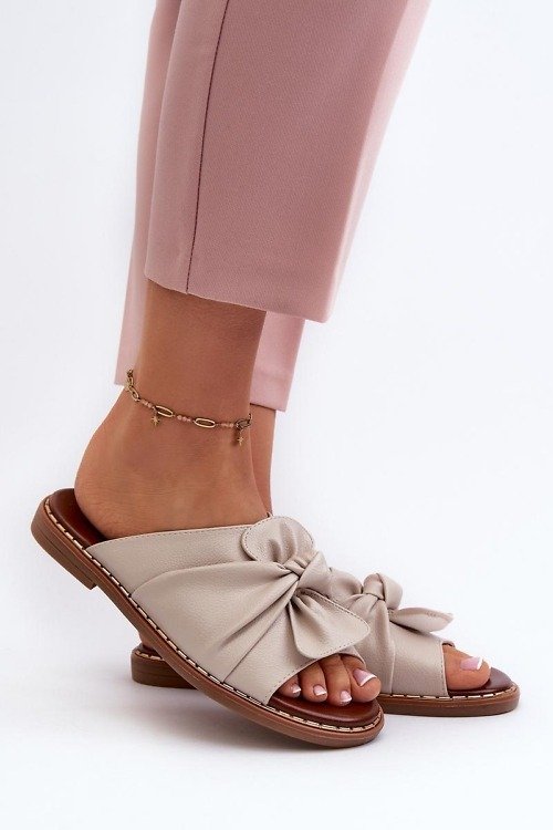 Clacquettes – Step in style