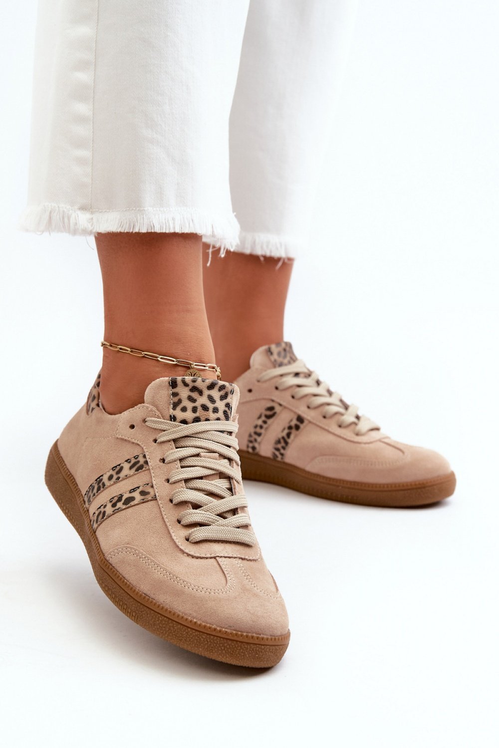 beige