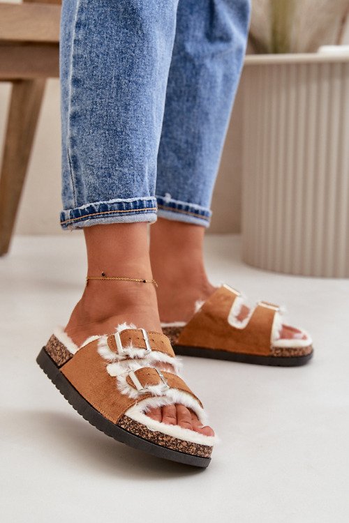 Pantoufles – Step in style