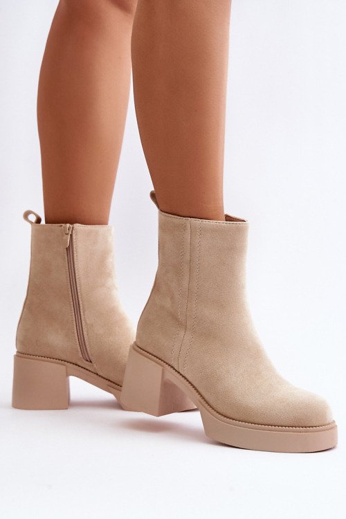 Bottes à talons – Step in style
