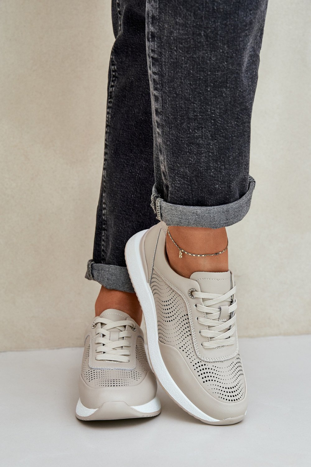 beige