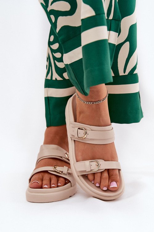 Clacquettes – Step in style